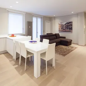 https://residenza-callas-ii.hotelinveneto.com